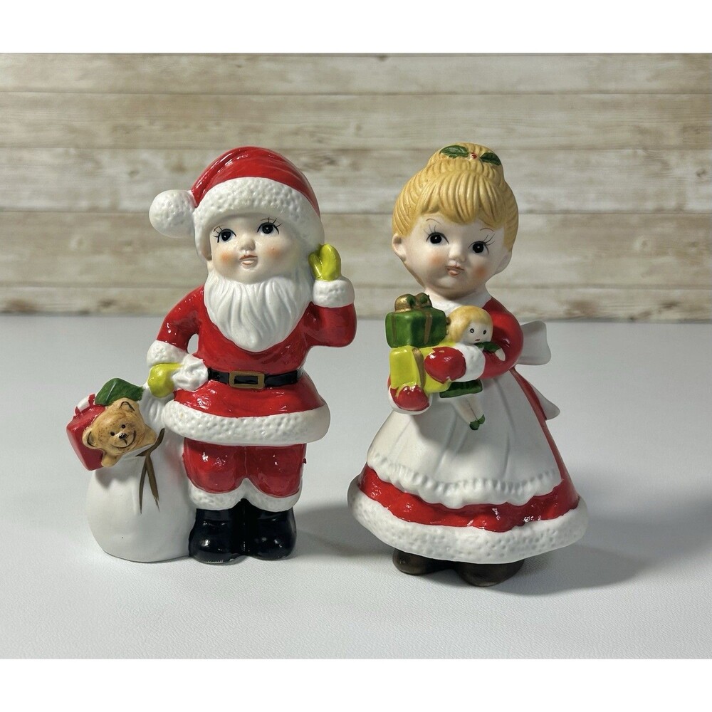 Vtg Homco Christmas Boy Girl Figurines Santa Mrs Claus Holding Presents #5401